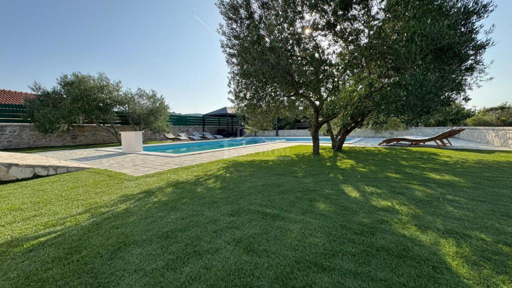 Kuća Na prodaju - ŠIBENSKO-KNINSKA VODICE
