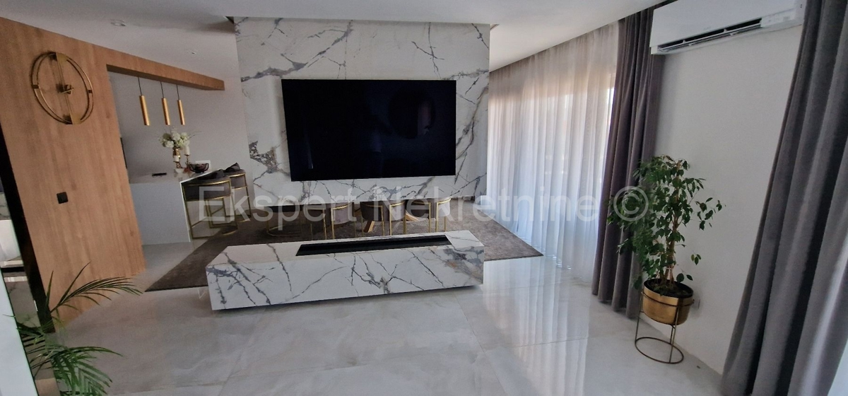 Appartamento In vendita - Splitsko-dalmatinska Trogir - foto 2/27