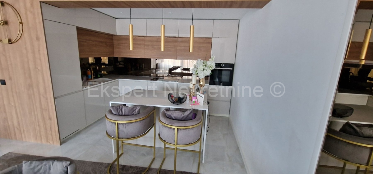 Appartamento In vendita - SPLITSKO-DALMATINSKA TROGIR
