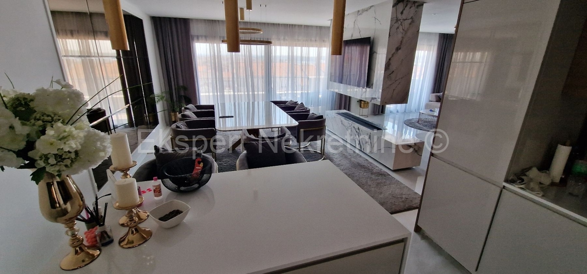 Appartamento In vendita - SPLITSKO-DALMATINSKA TROGIR