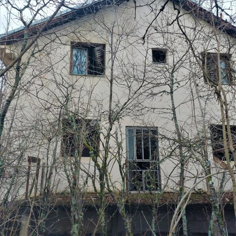 House For sale DONJI LAPAC