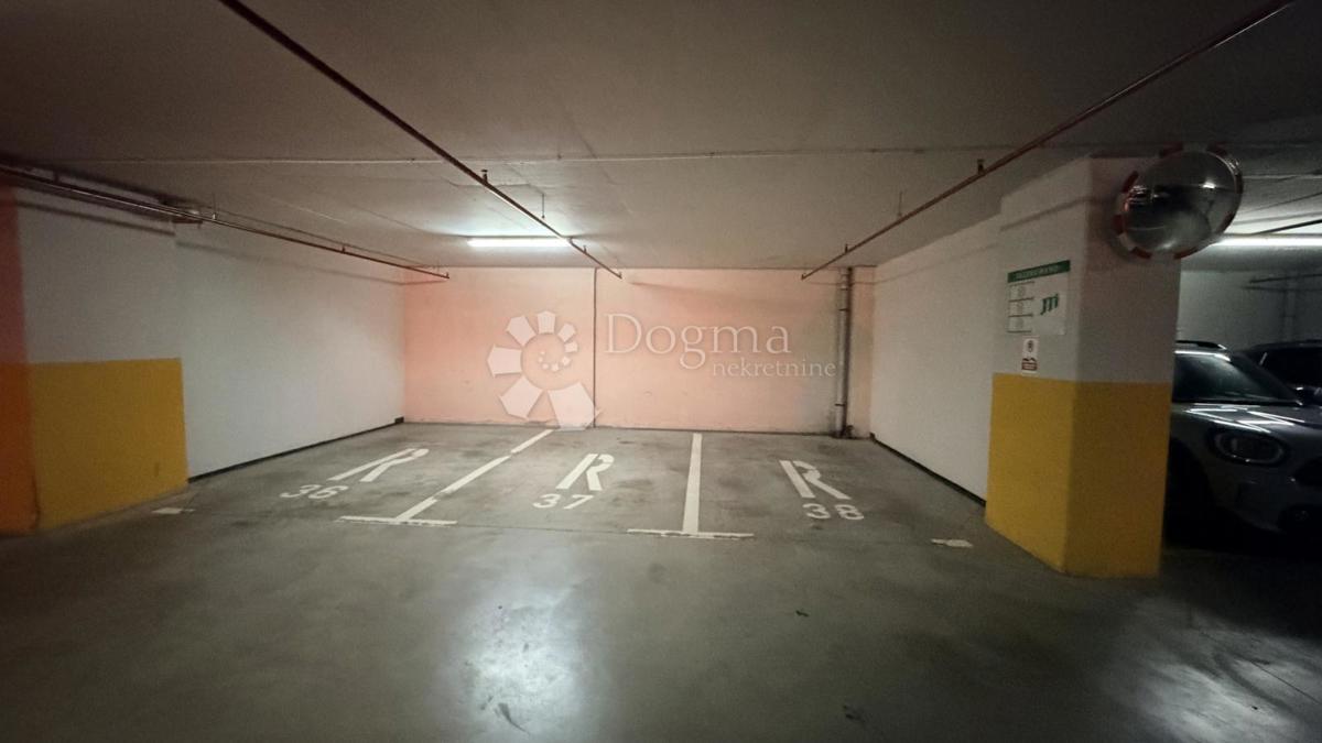 Poslovni prostori Na predaj - GRAD ZAGREB ZAGREB