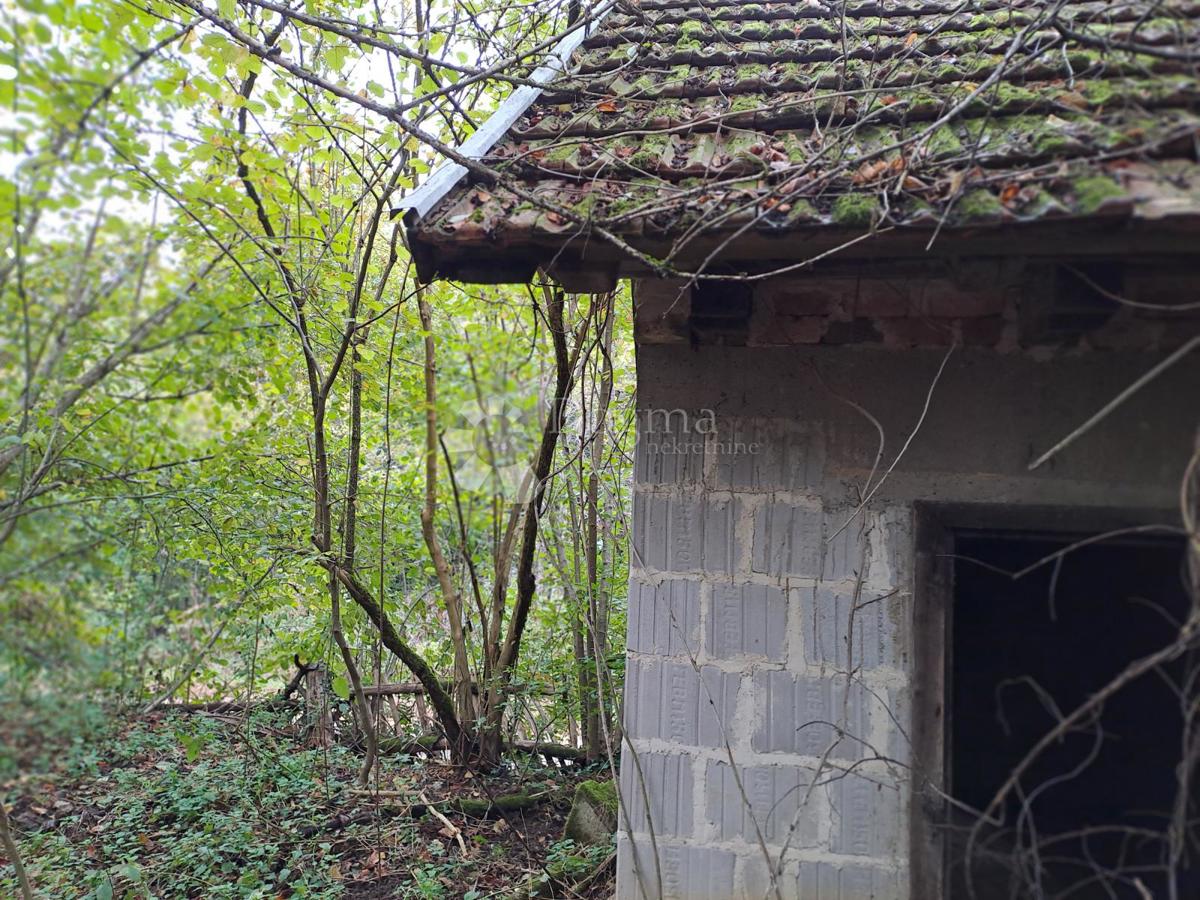 Maison À vendre - SISAČKO-MOSLAVAČKA GVOZD