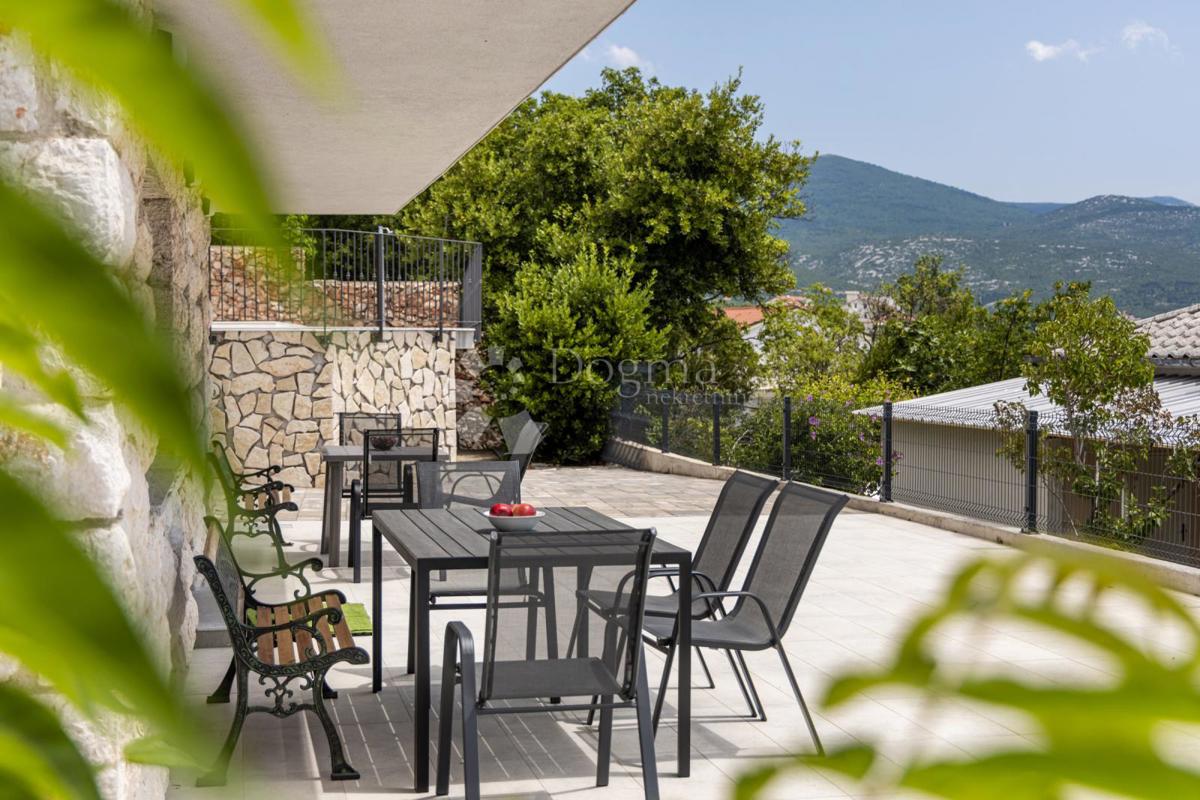 Kuća Na prodaju - PRIMORSKO-GORANSKA NOVI VINODOLSKI