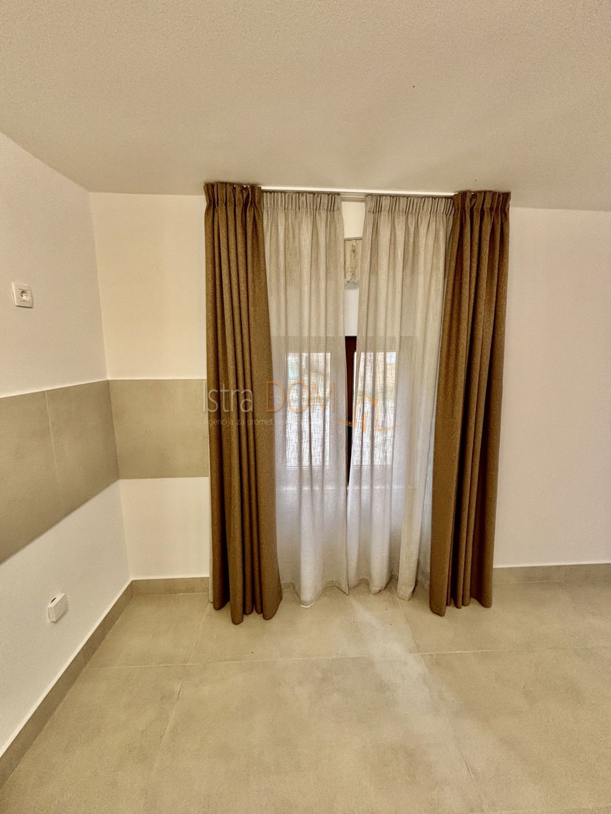 House For sale - ISTARSKA BARBAN