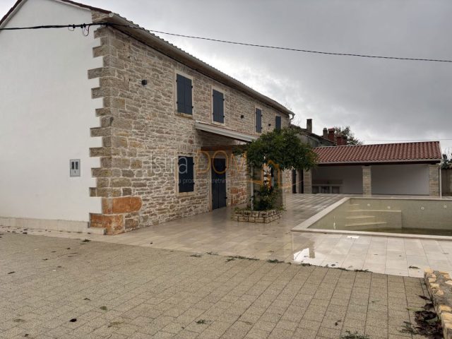 Kuća Na prodaju - Istarska Barban - foto 3/37