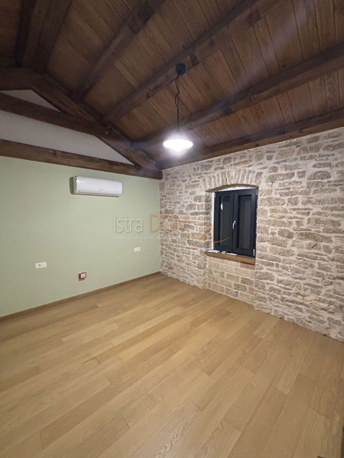 Maison À vendre - ISTARSKA BARBAN