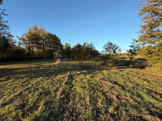 Land for sale 544 m² – Barban