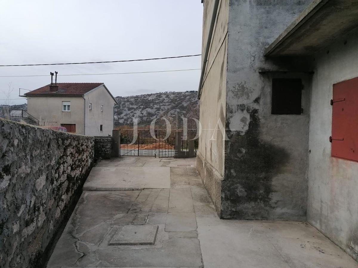 Kuća Na prodaju - PRIMORSKO-GORANSKA VINODOLSKA OPĆINA