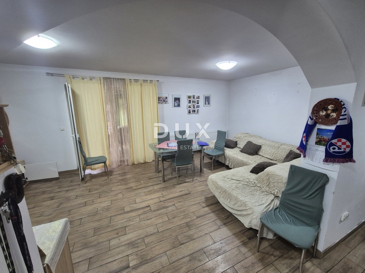 Maison À vendre - ŠIBENSKO-KNINSKA PIROVAC