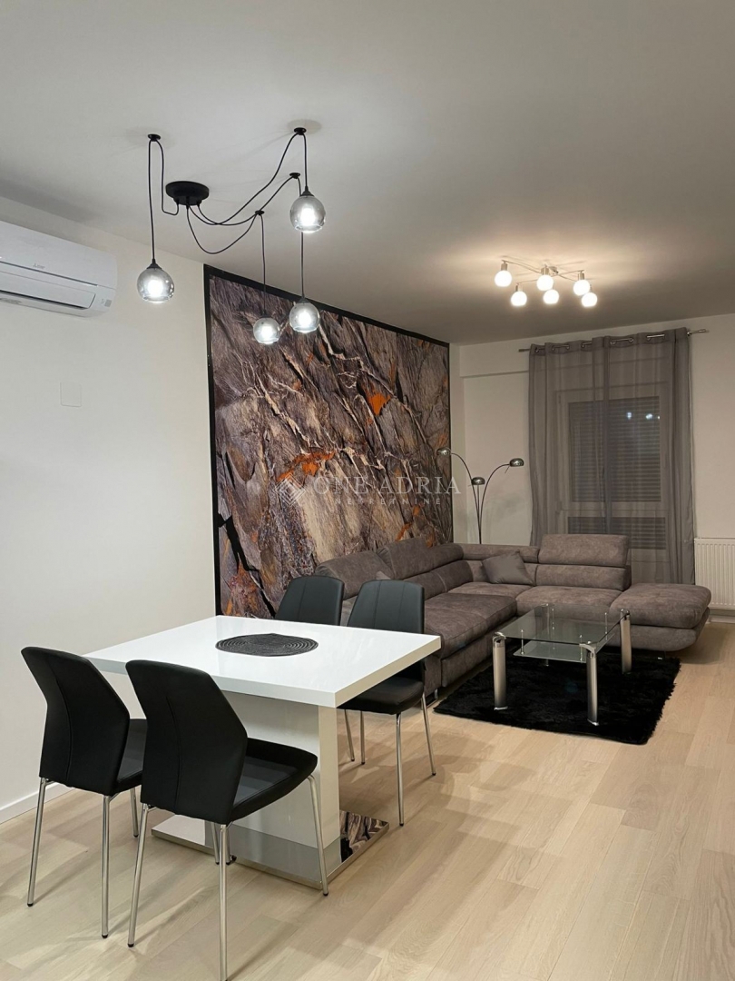 Flat For rent - Primorsko-goranska Rijeka - foto 1/5