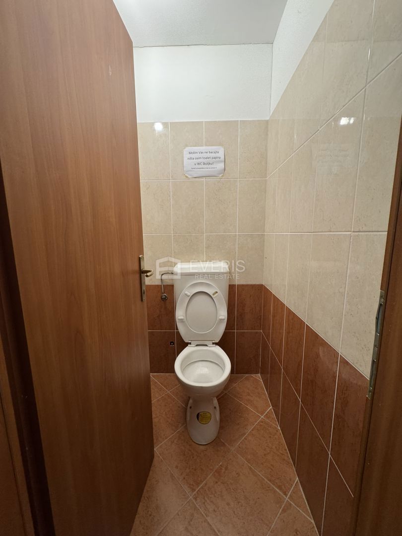 Poslovni prostori Na predaj - PRIMORSKO-GORANSKA KASTAV