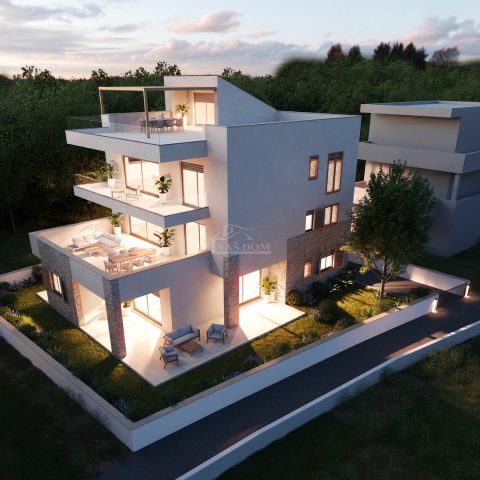 Land for sale 748 m² – Vodice