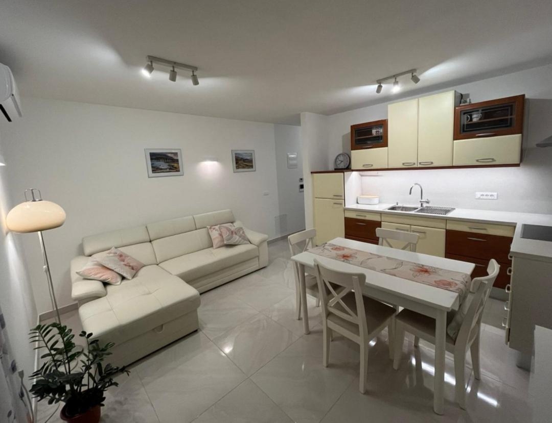 Apartment Zu verkaufen - Istarska Vodnjan - foto 2/8