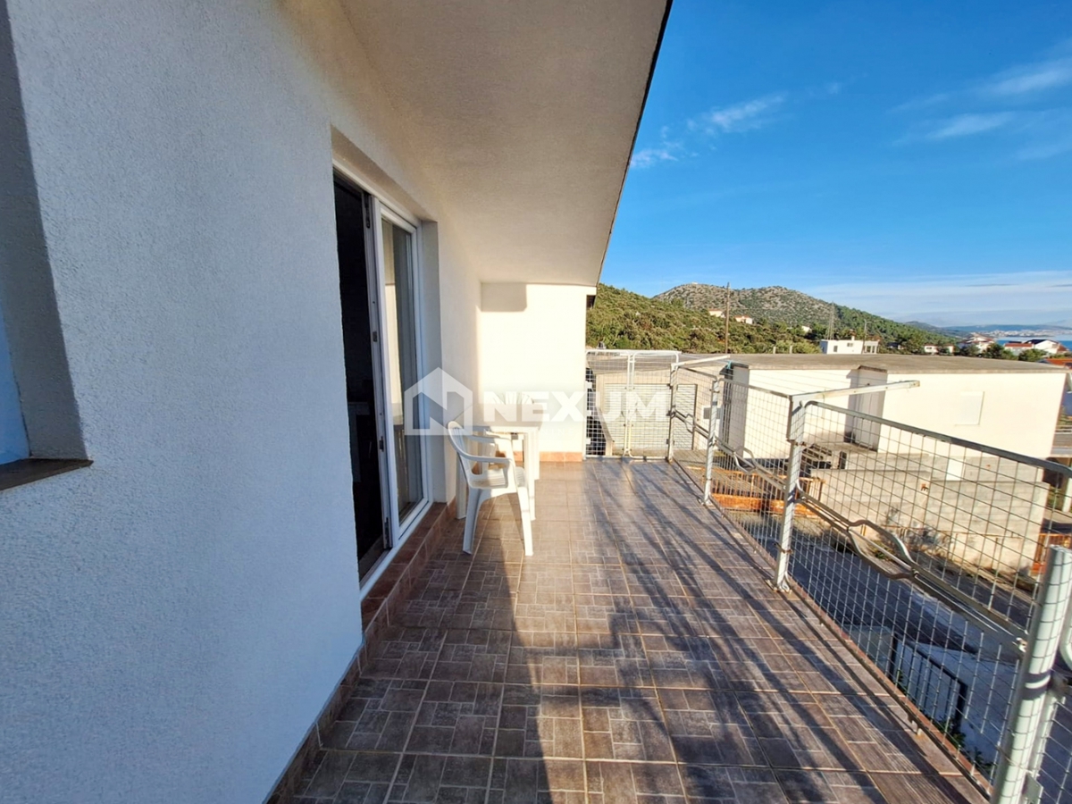 Maison À vendre - SPLITSKO-DALMATINSKA MARINA