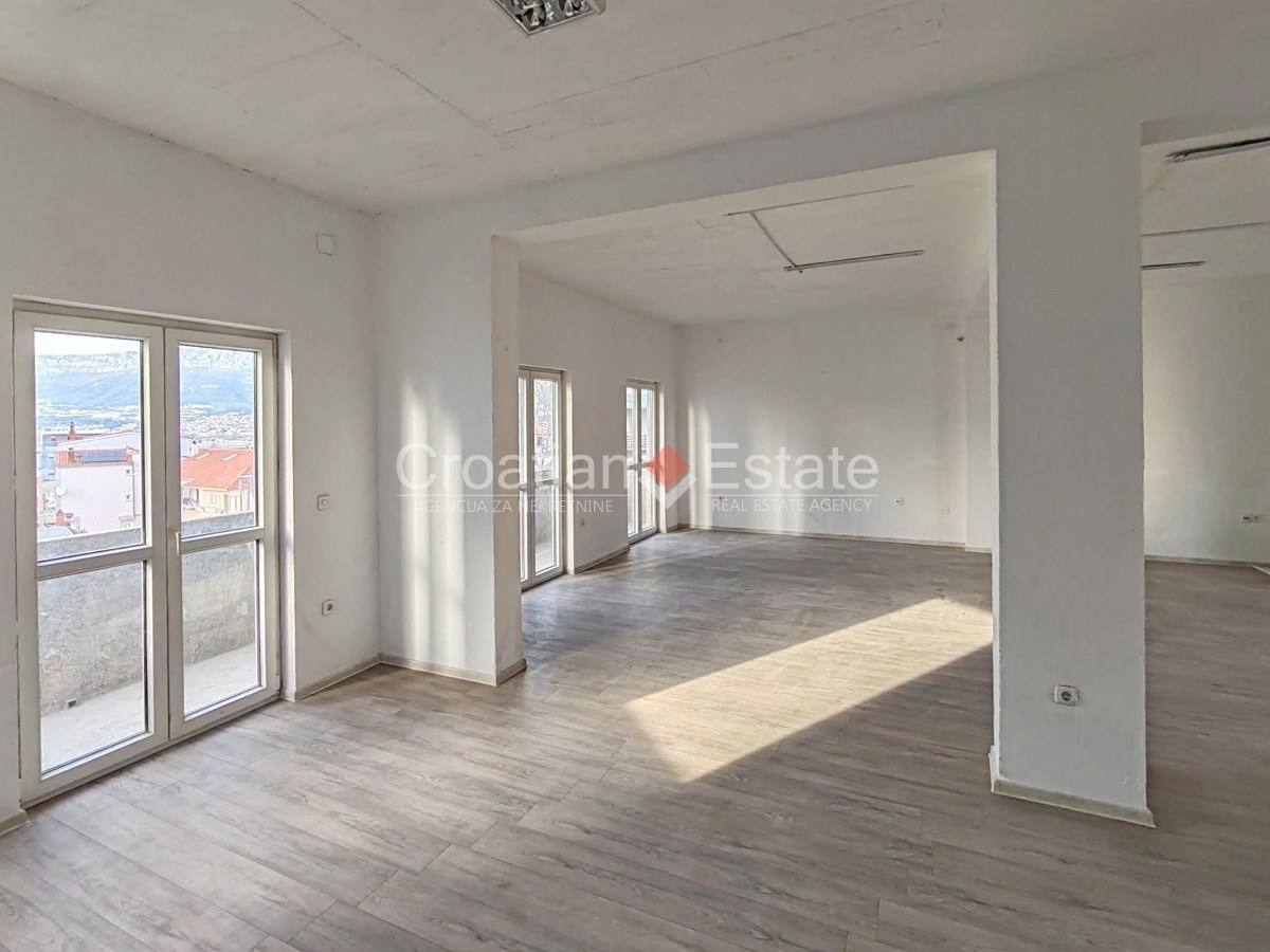 Lokal użytkowy Do wynajęcia - Splitsko-dalmatinska Split - foto 1/4