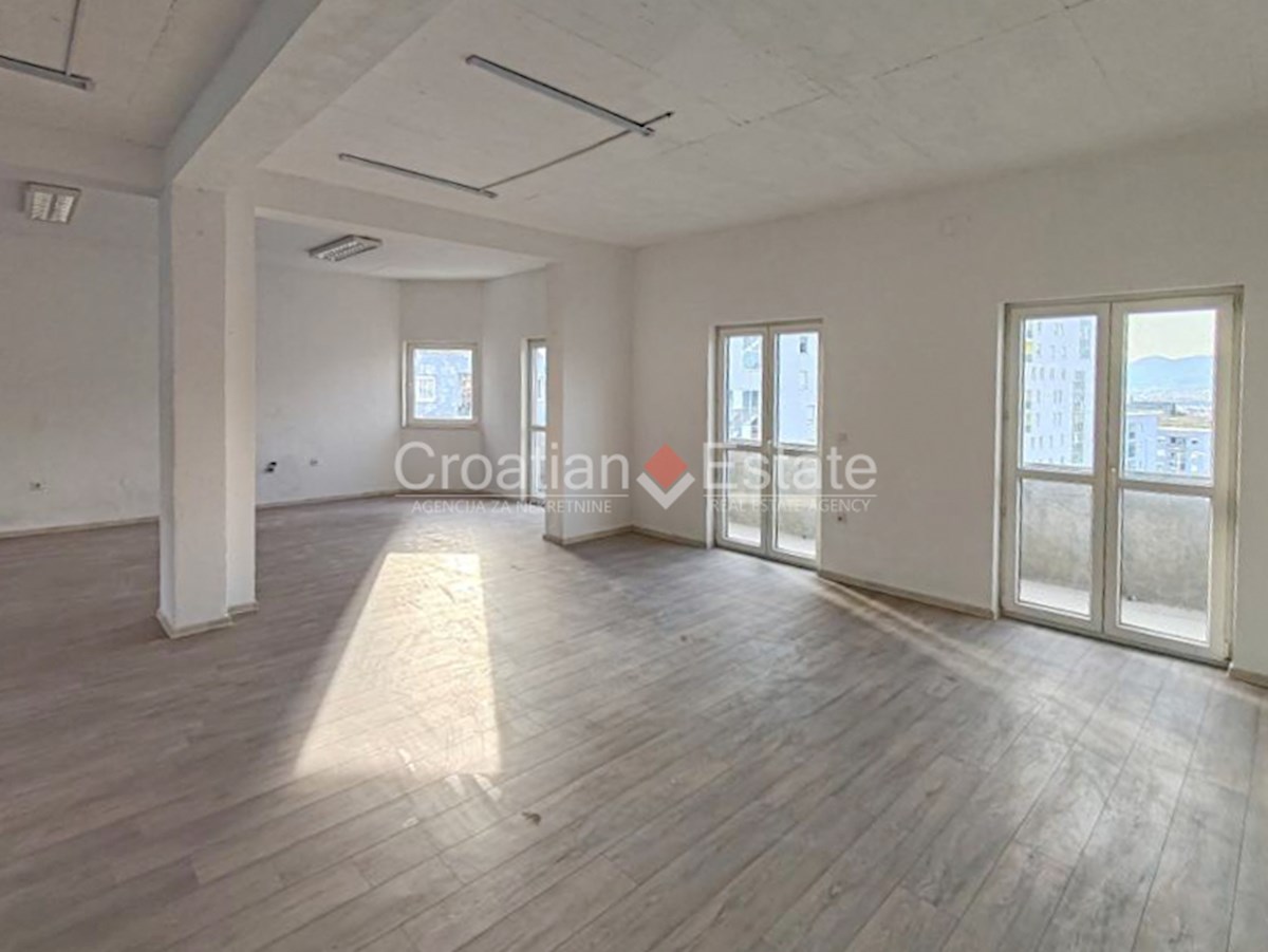 Lokal użytkowy Do wynajęcia - Splitsko-dalmatinska Split - foto 2/4