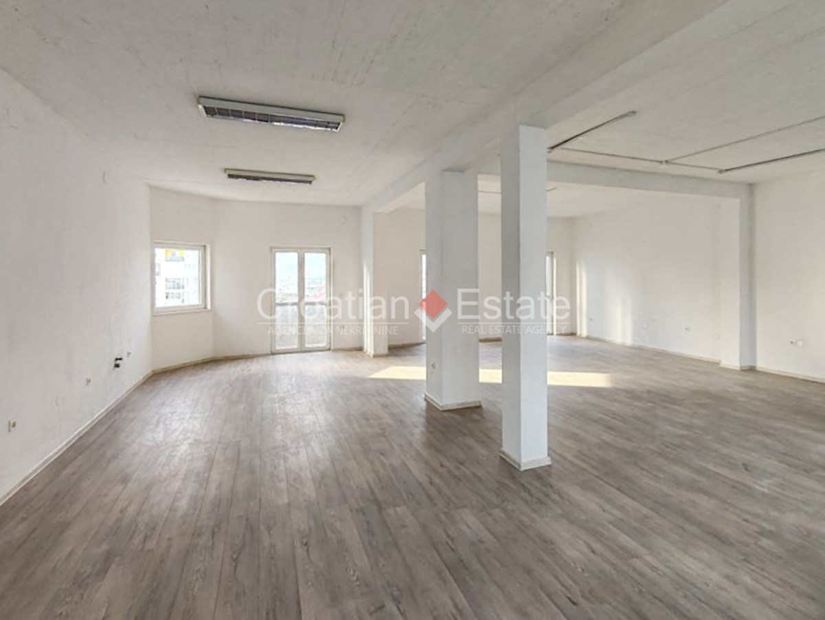 Lokal użytkowy Do wynajęcia - Splitsko-dalmatinska Split - foto 3/4