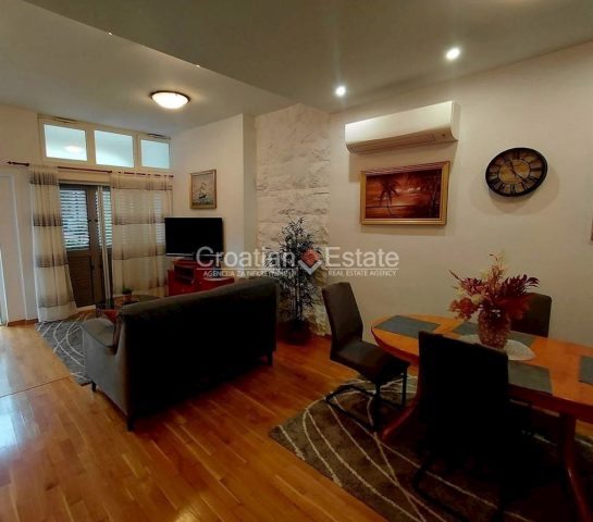 Flat For rent - Splitsko-dalmatinska Split - foto 3/7