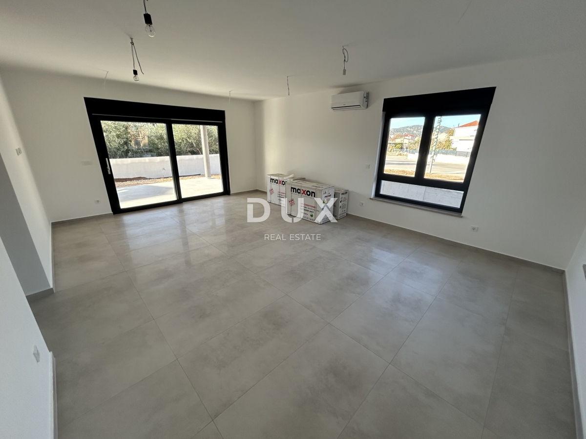 Flat For sale - ŠIBENSKO-KNINSKA TRIBUNJ