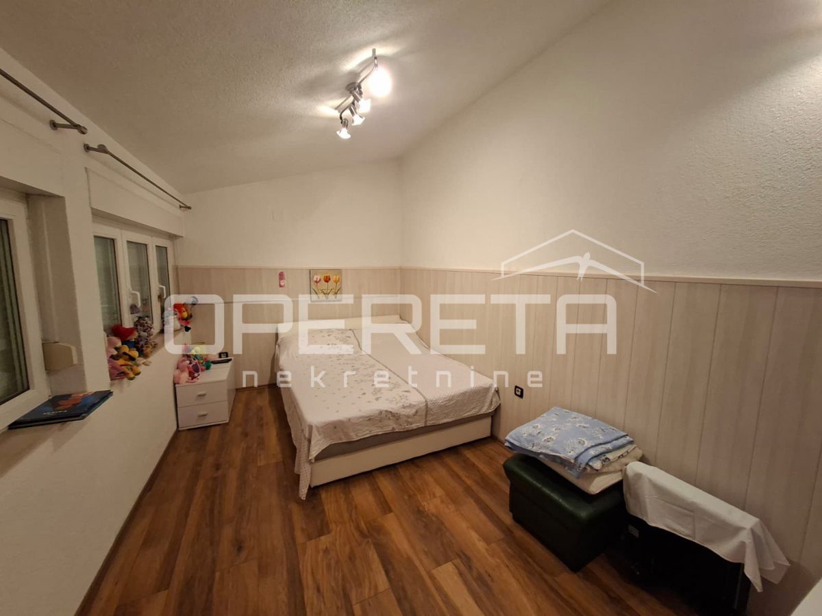 Casa In vendita - SPLITSKO-DALMATINSKA KAŠTELA