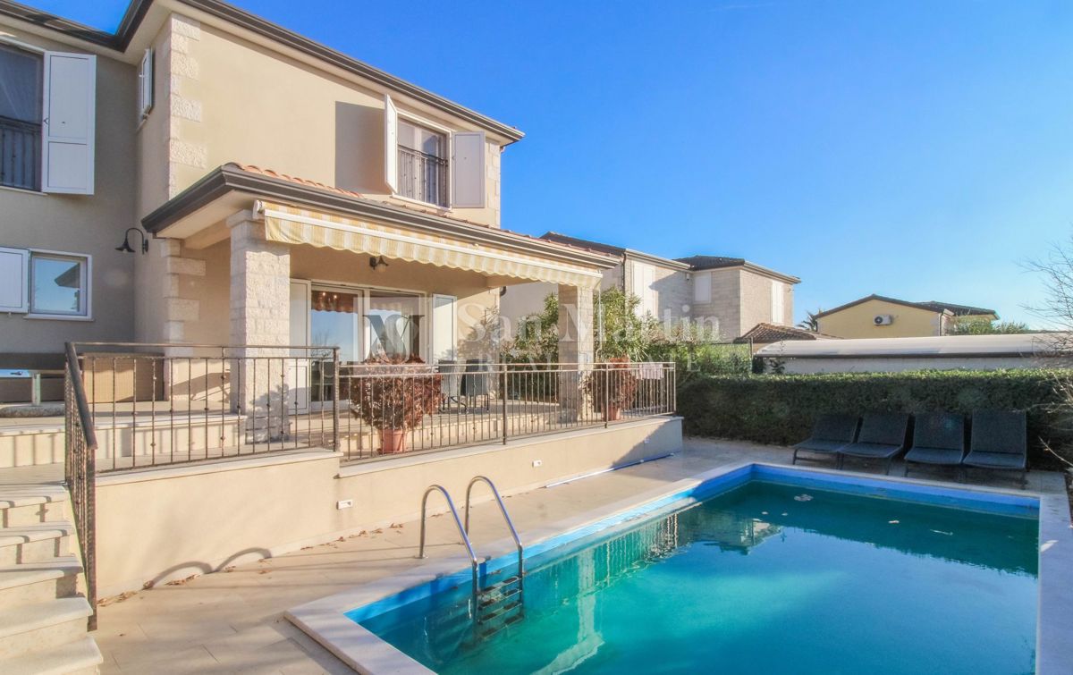 House For sale - Istarska Poreč - foto 1/36