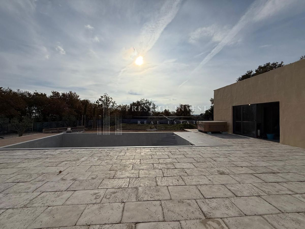 House For sale - ZADARSKA NIN