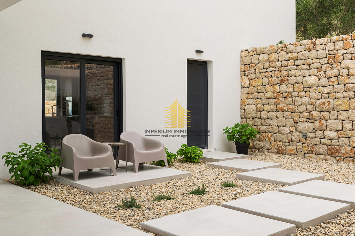 Kuća Na prodaju - SPLITSKO-DALMATINSKA DUGI RAT