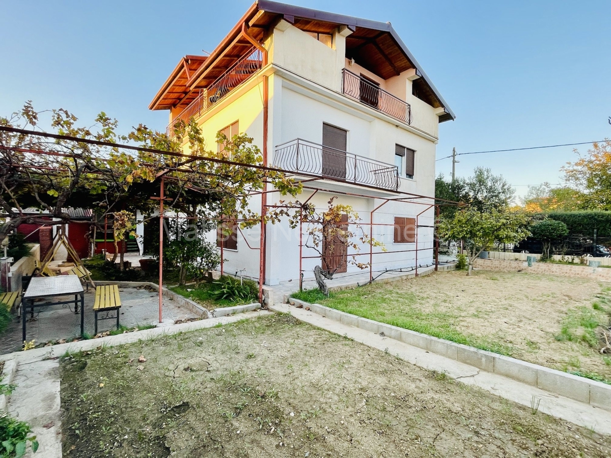 Kuća Na prodaju - ZADARSKA BIOGRAD NA MORU