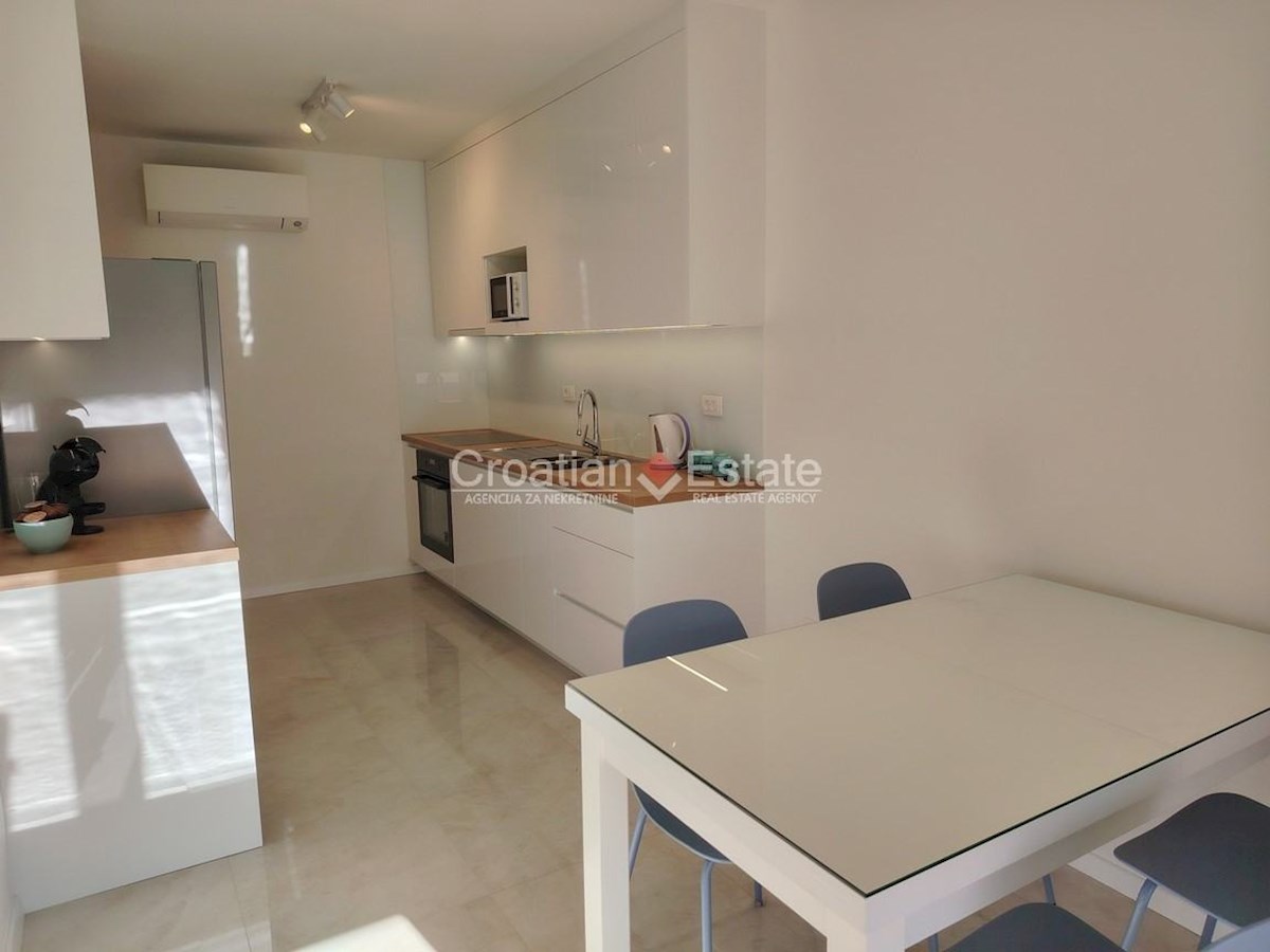 Appartamento Da affittare - Splitsko-dalmatinska Split - foto 4/12
