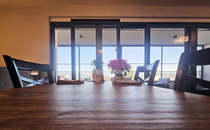 Apartmán Na predaj - Primorsko-goranska Krk - foto 2/23
