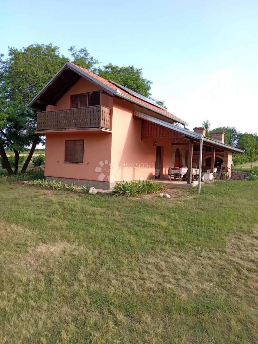 Parcela Na predaj - OSJEČKO-BARANJSKA BELI MANASTIR