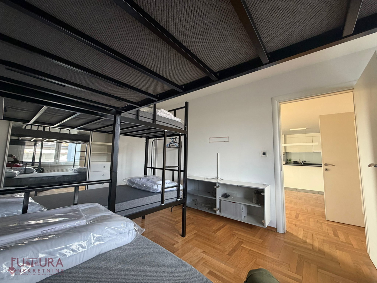 Maison À louer - GRAD ZAGREB ZAGREB
