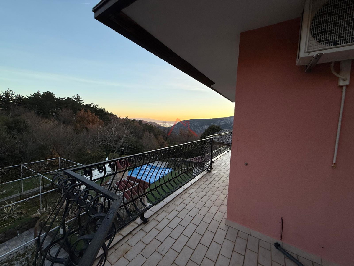 Kuća Na prodaju - PRIMORSKO-GORANSKA VINODOLSKA OPĆINA