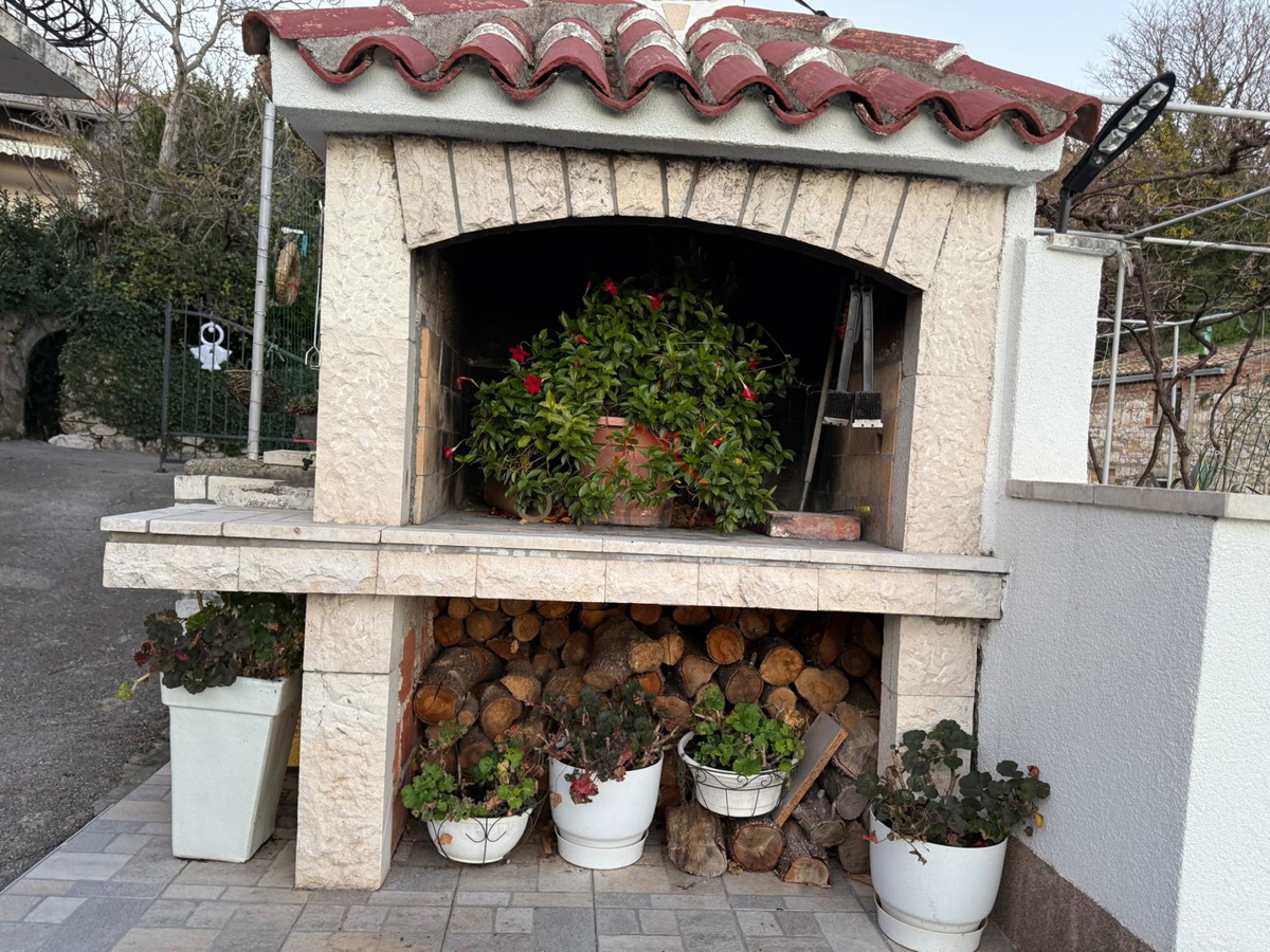 Kuća Na prodaju - PRIMORSKO-GORANSKA VINODOLSKA OPĆINA