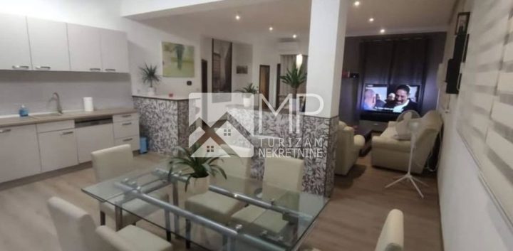 Appartement à vendre 100 m² – Pula