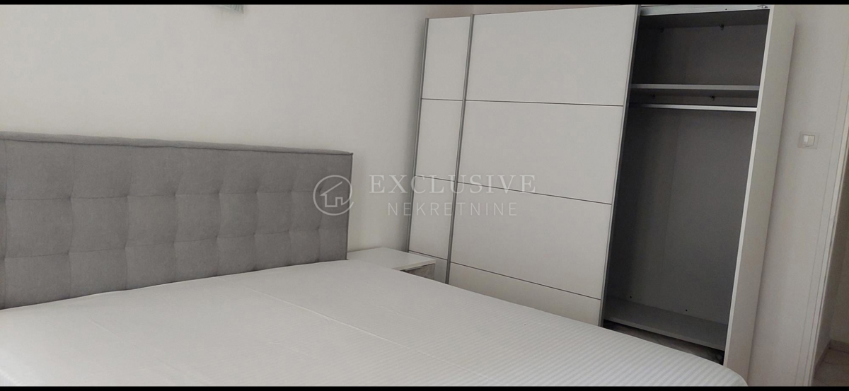 Appartement À vendre - LIČKO-SENJSKA SENJ