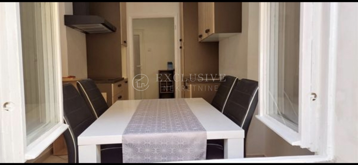 Appartement À vendre - LIČKO-SENJSKA SENJ