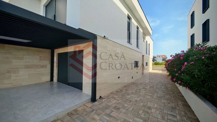 Stan na prodaju 190 m² – Vodice