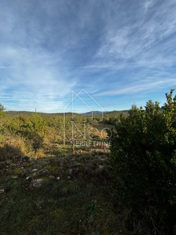 Parcela na predaj 3647 m² – Tribunj
