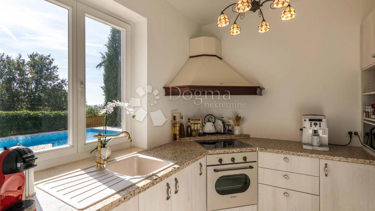 Haus Zu verkaufen - ISTARSKA SVETVINČENAT