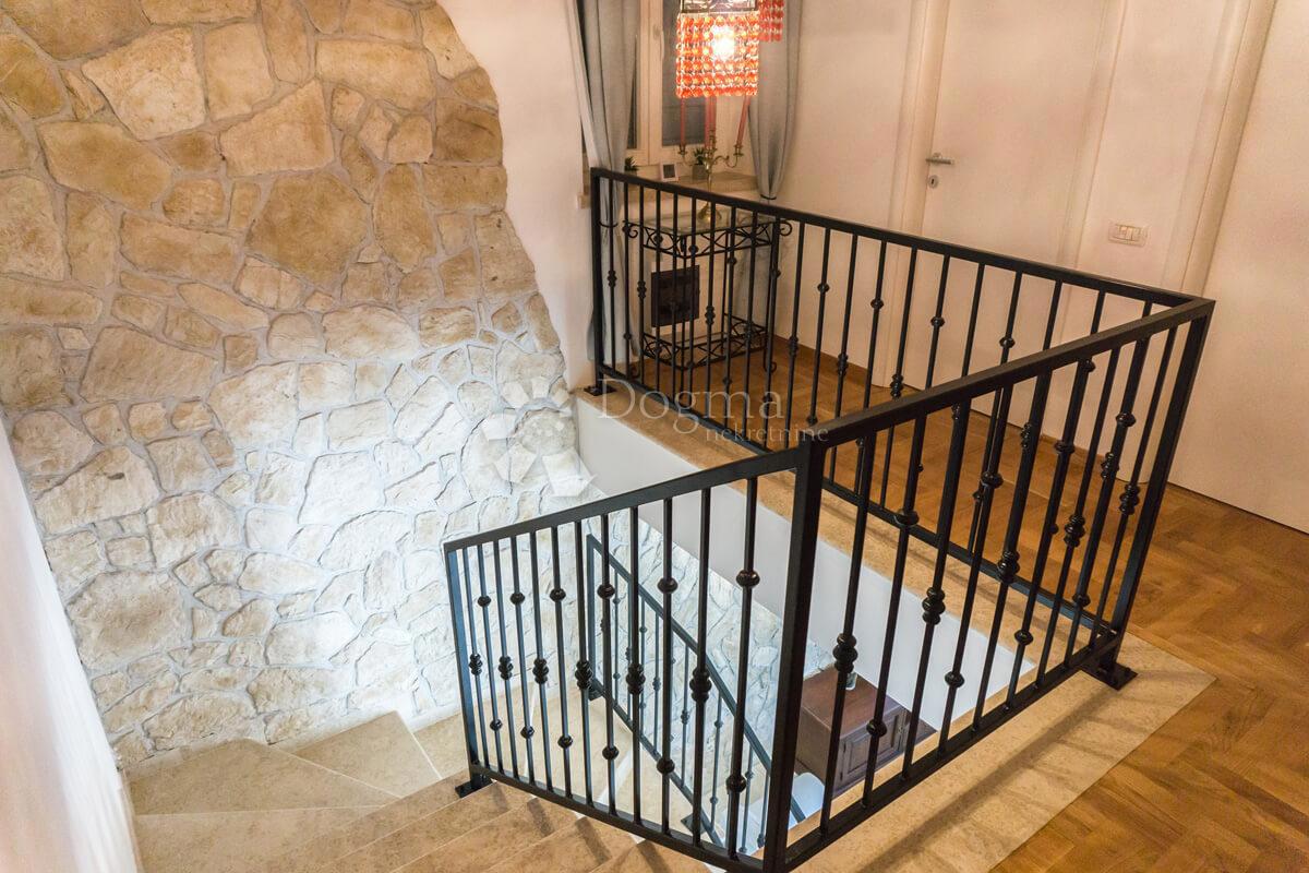 Haus Zu verkaufen - ISTARSKA SVETVINČENAT