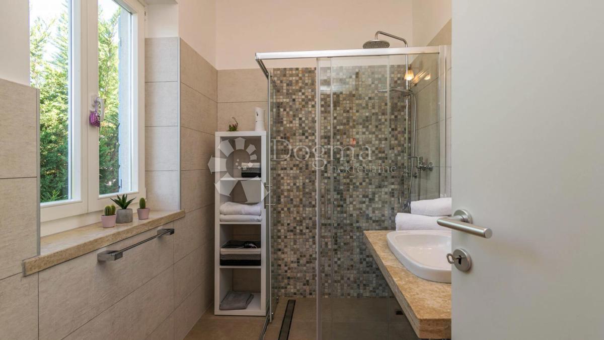 Haus Zu verkaufen - ISTARSKA SVETVINČENAT