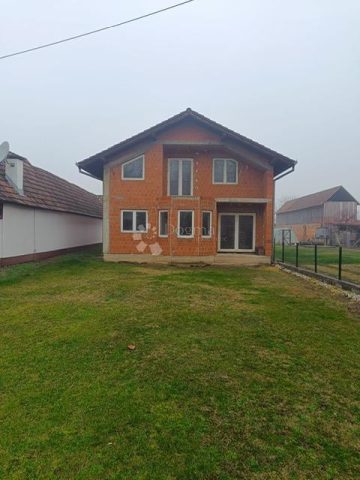 Hiša na predaj 200 m² – Slavonski Šamac
