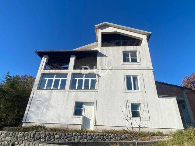 Dům na prodej 400 m² – Matulji