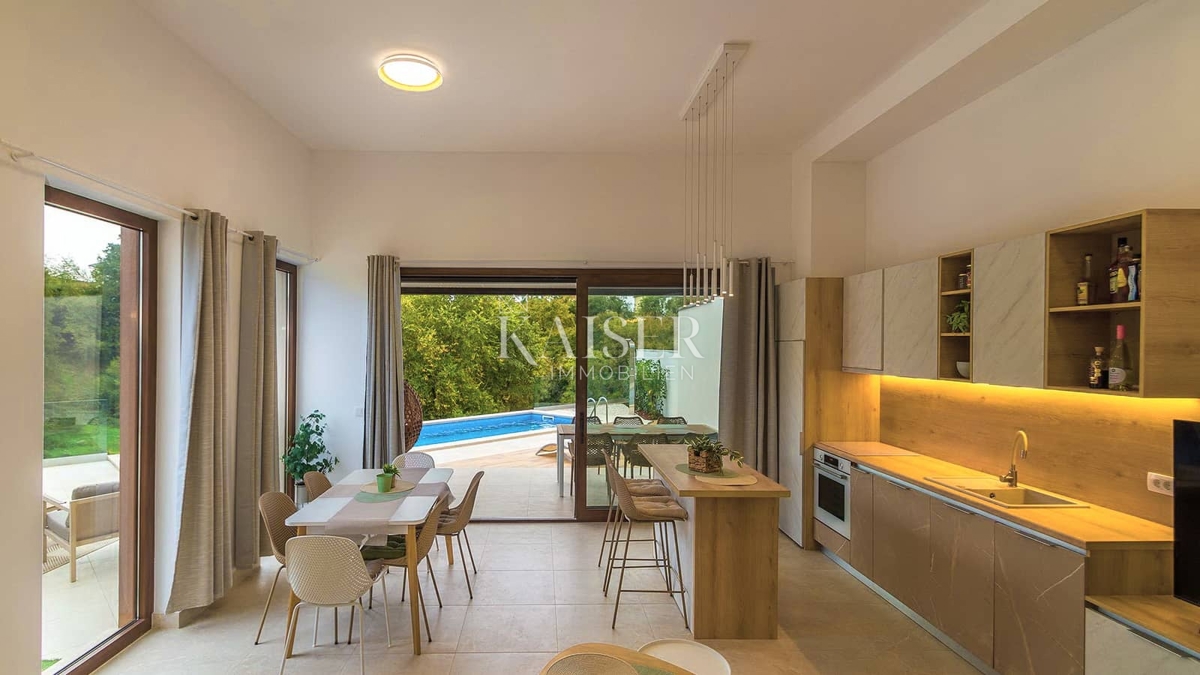 Haus Zu verkaufen - ISTARSKA SVETVINČENAT