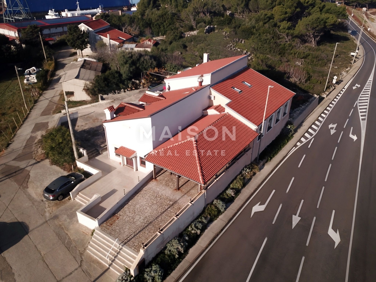Komerčné Na predaj - PRIMORSKO-GORANSKA MALI LOŠINJ