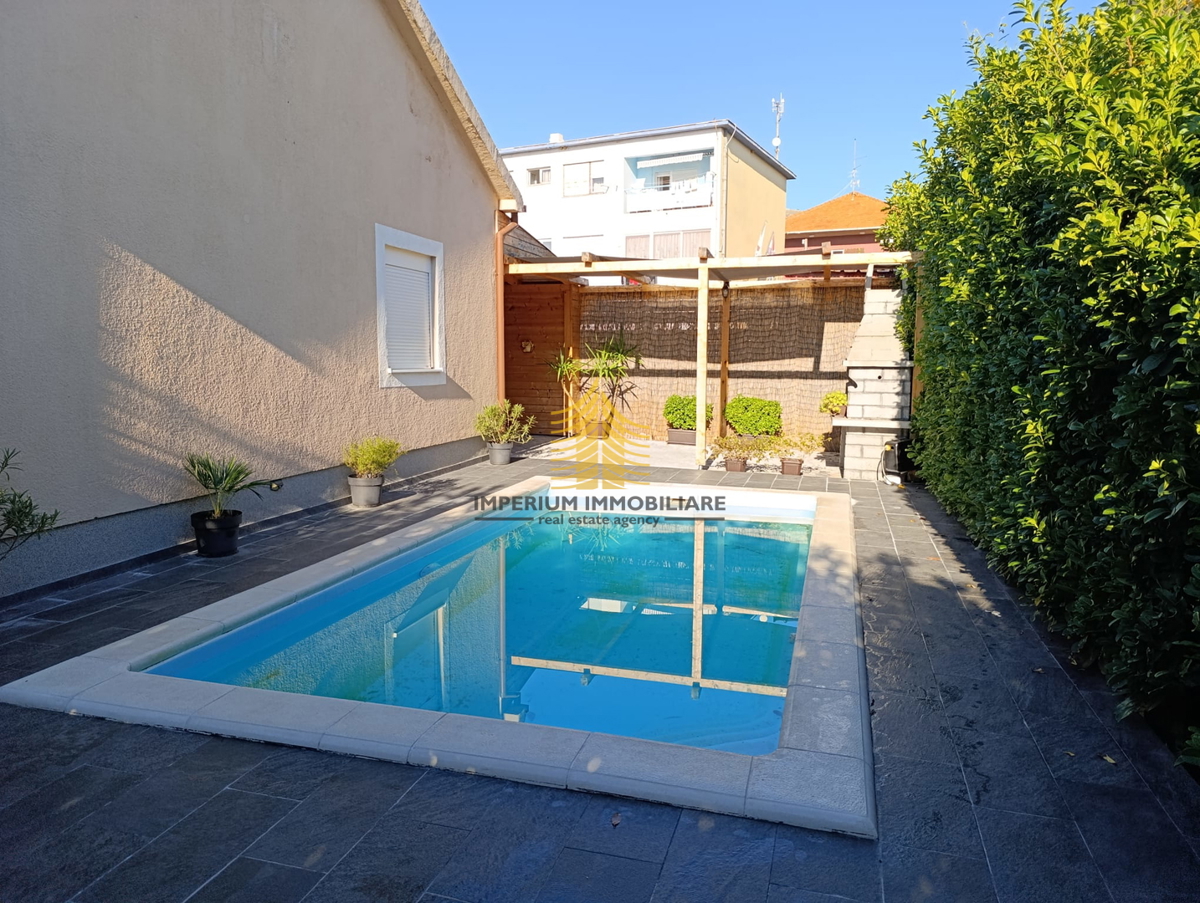 Haus Zu verkaufen - SPLITSKO-DALMATINSKA TROGIR