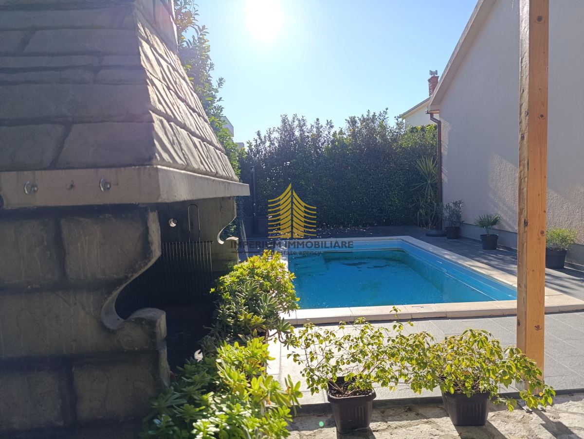 Haus Zu verkaufen - SPLITSKO-DALMATINSKA TROGIR