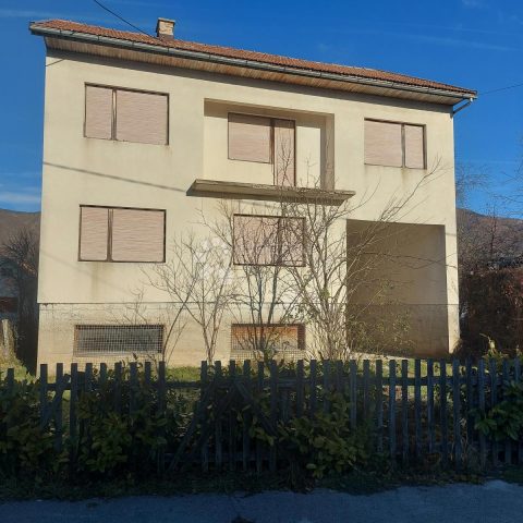 House For sale DONJI LAPAC